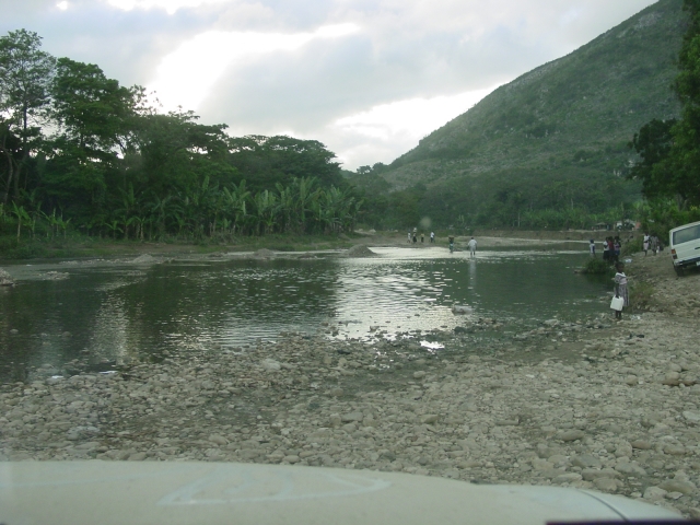 Haut du Trou - River